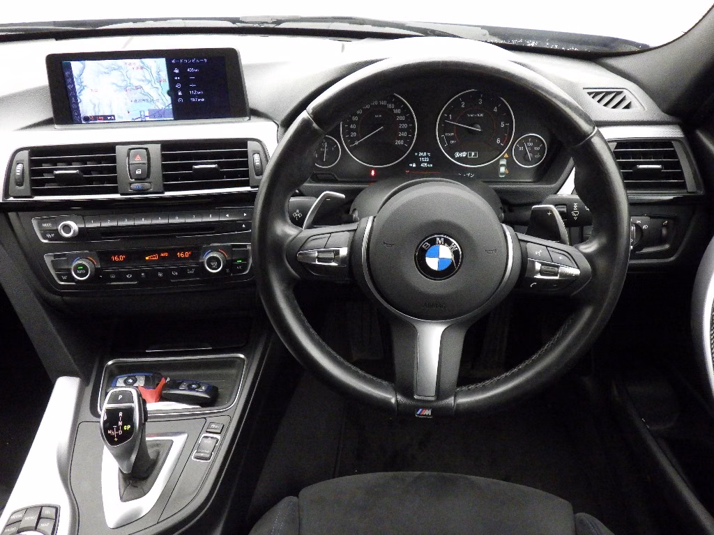 BMW 3-SERIES
