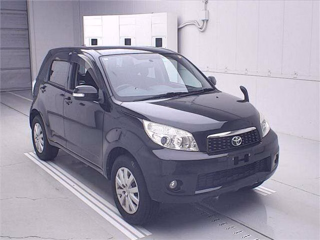 TOYOTA RUSH
