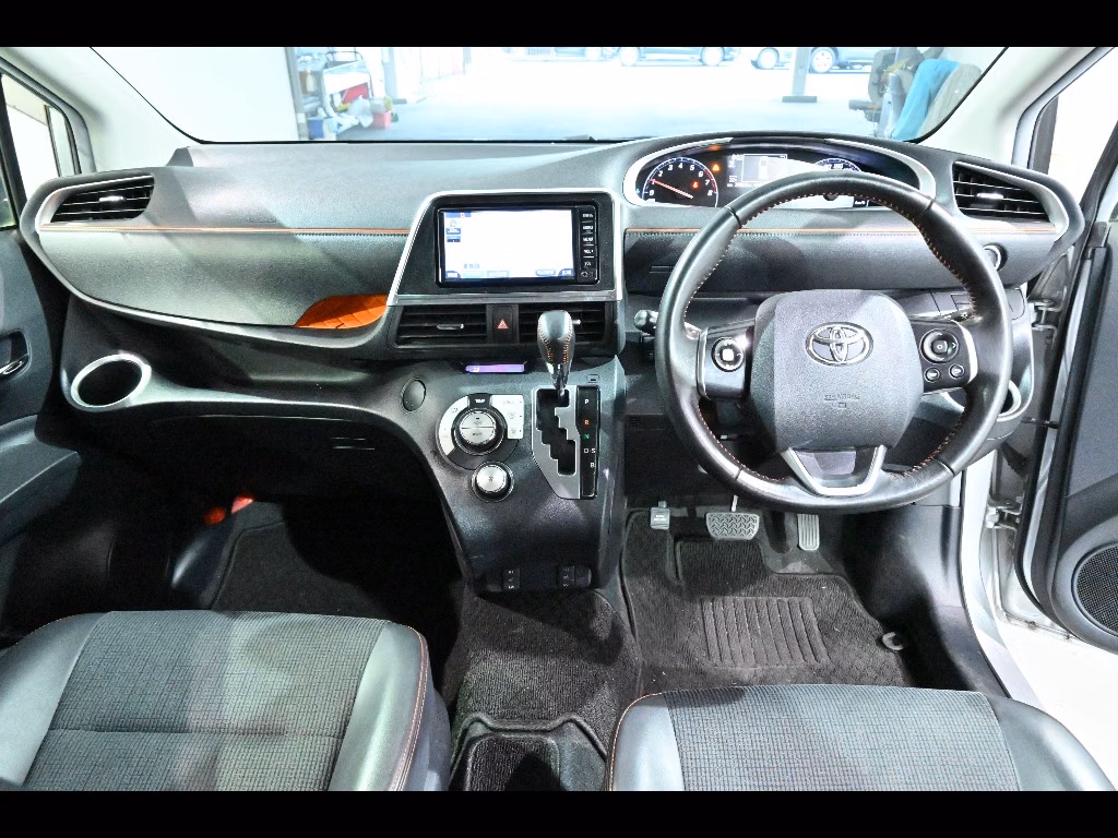 TOYOTA SIENTA