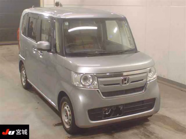 HONDA N-BOX