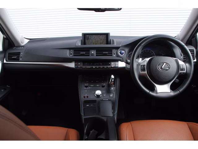 LEXUS CT200H