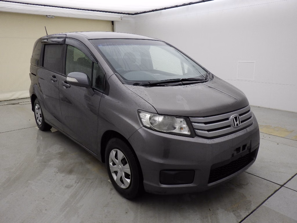 HONDA FREED SPIKE