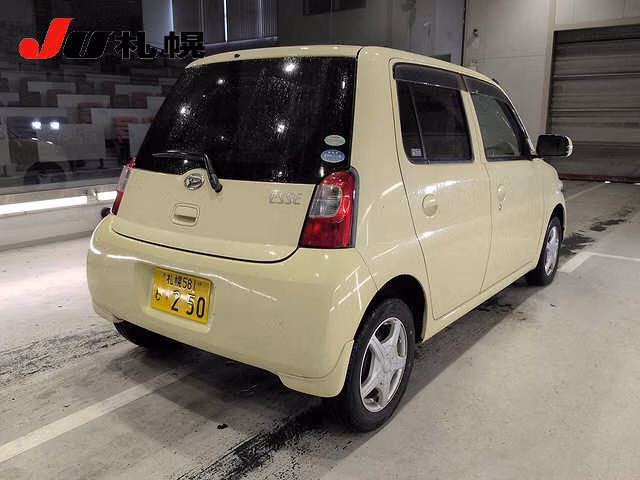DAIHATSU ESSE