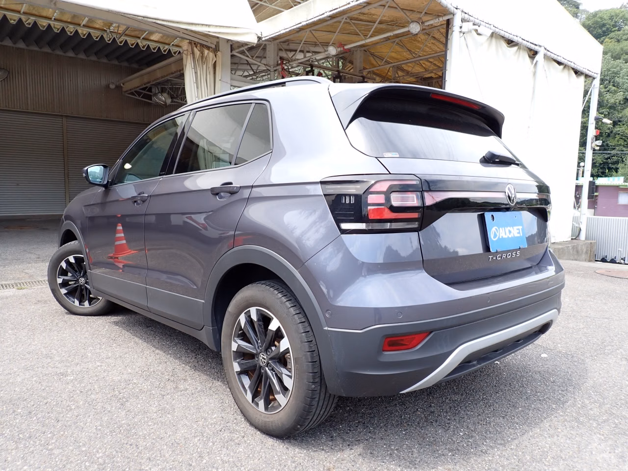 VOLKSWAGEN T-CROSS