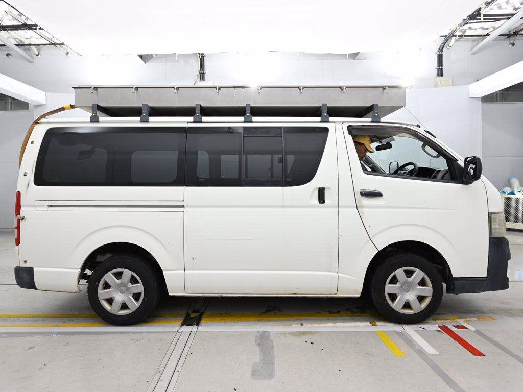 TOYOTA REGIUS ACE