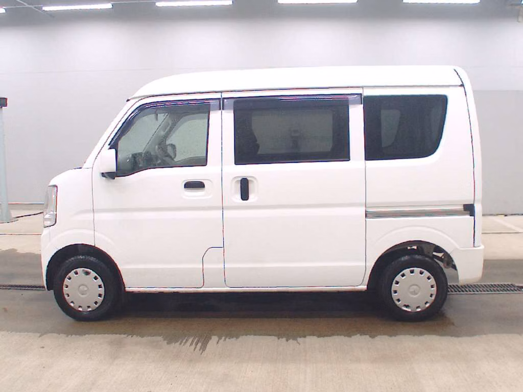 MITSUBISHI MINICAB