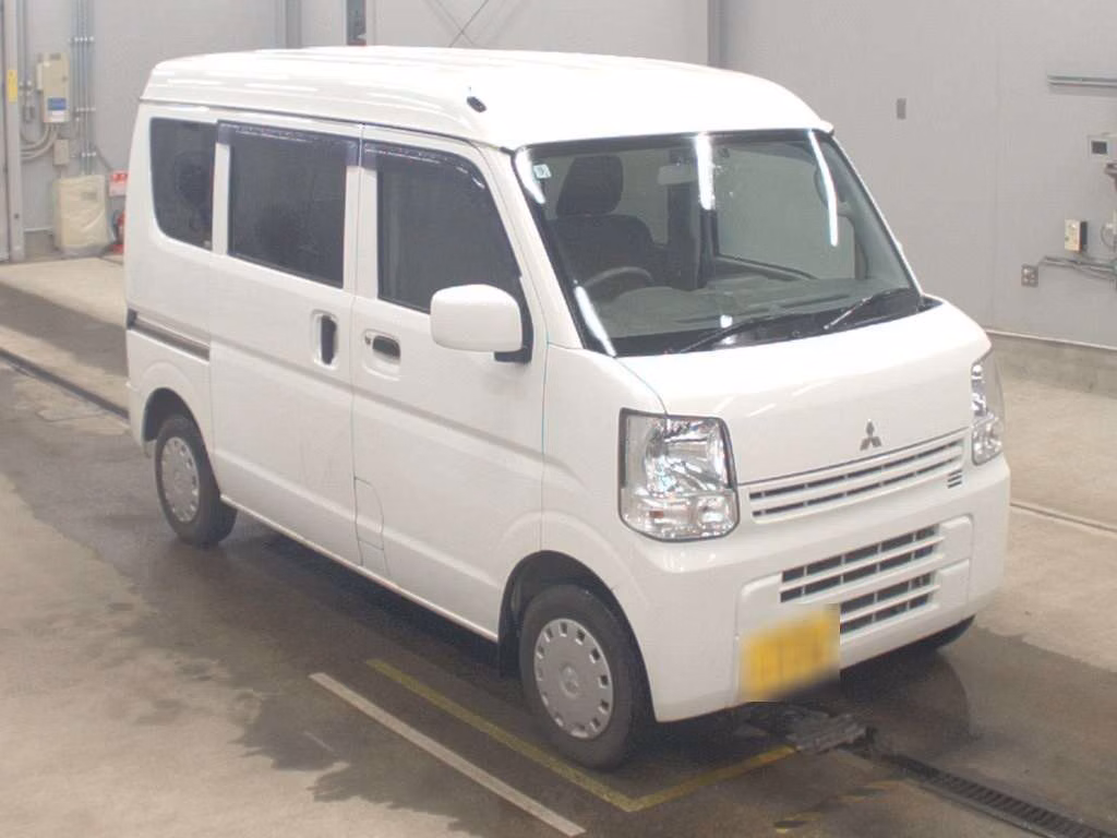 MITSUBISHI MINICAB