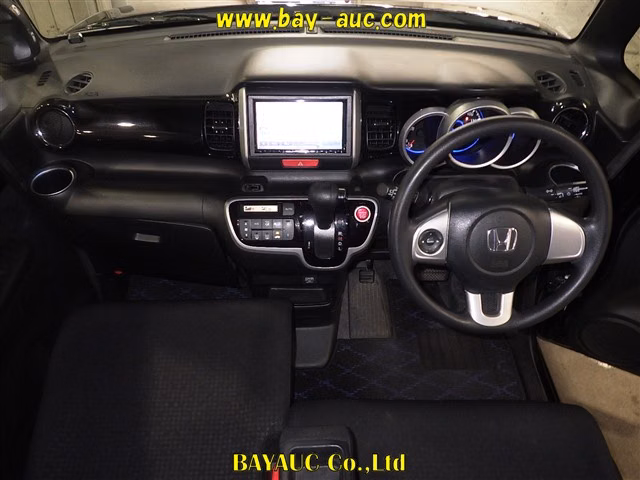 HONDA N-BOX
