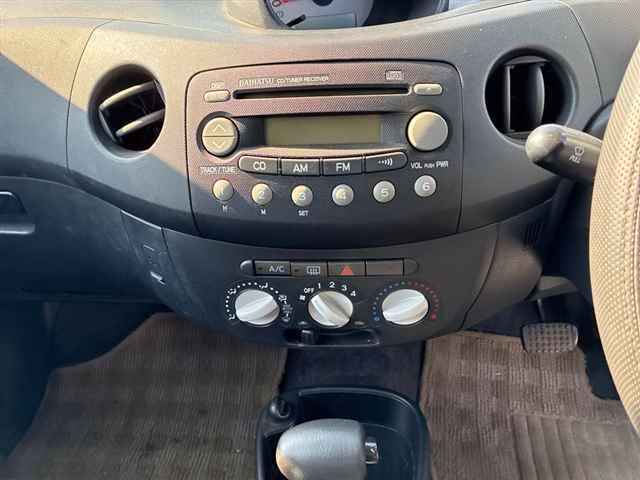 DAIHATSU ESSE