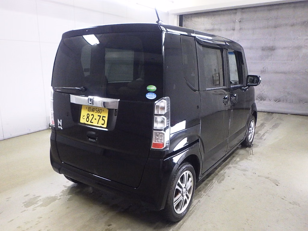 HONDA N-BOX
