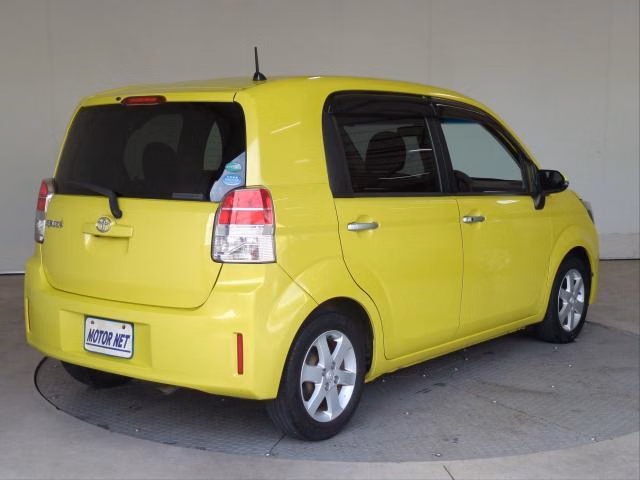 TOYOTA SPADE