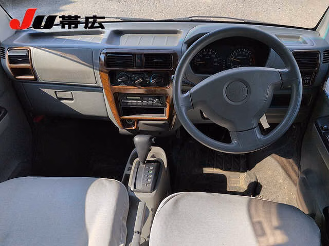 NISSAN CLIPPER