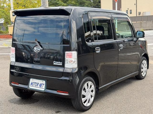 DAIHATSU MOVE CONTE