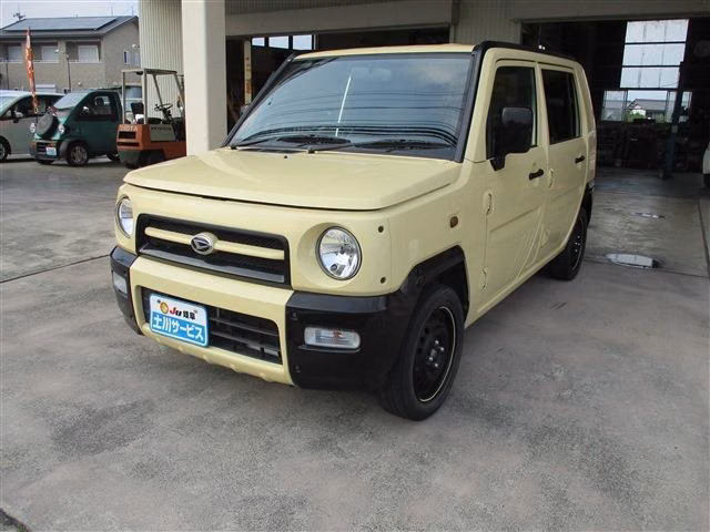 DAIHATSU NAKED