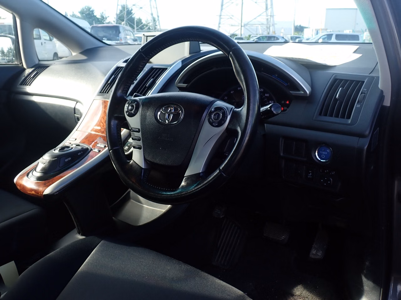 TOYOTA SAI