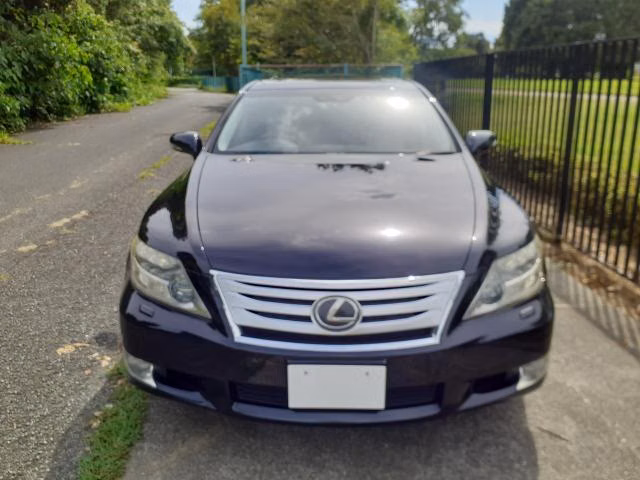 LEXUS LS600H