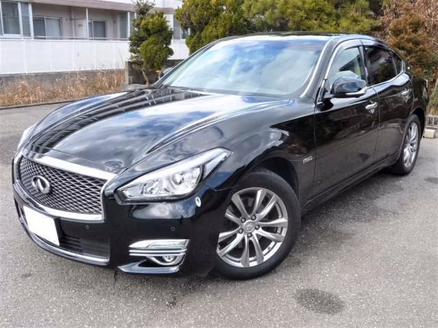 NISSAN FUGA