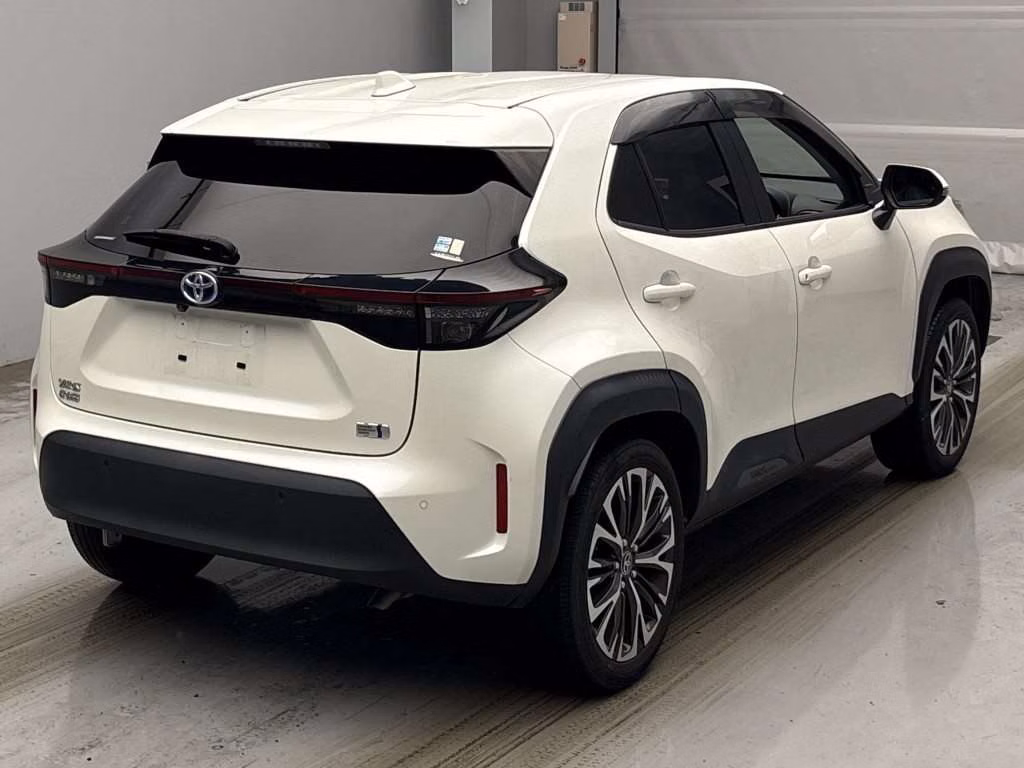 TOYOTA YARIS CROSS