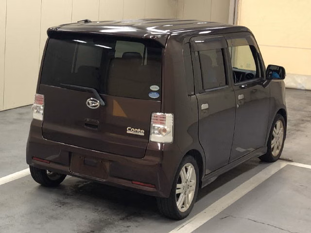 DAIHATSU MOVE CONTE
