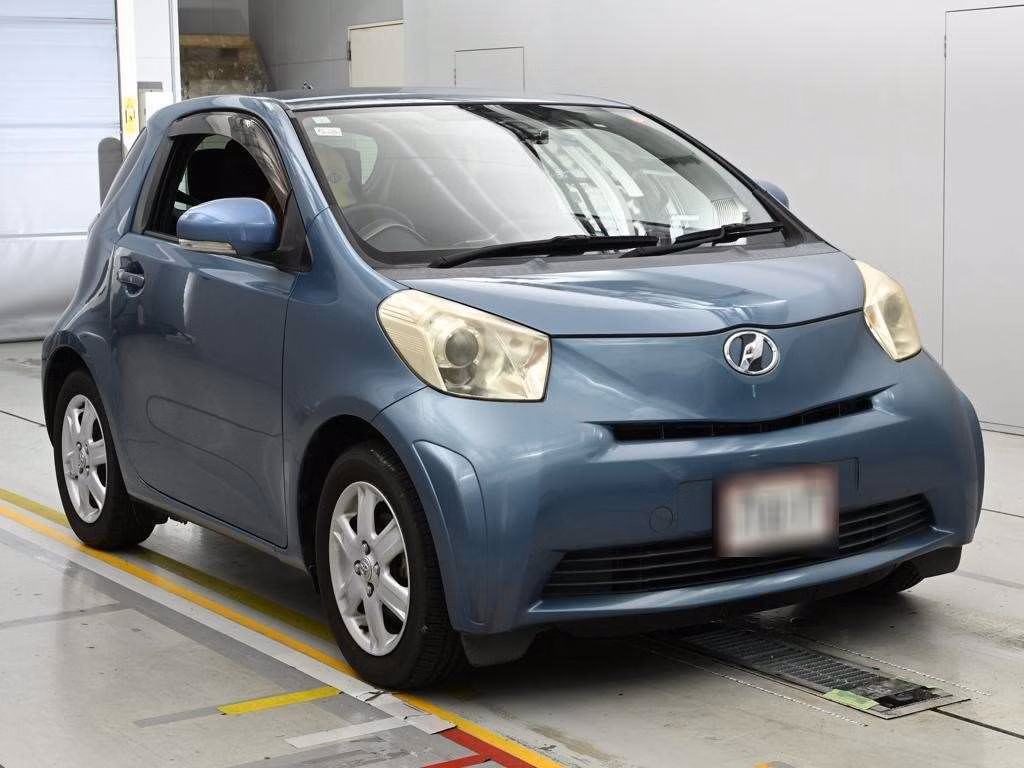 TOYOTA IQ