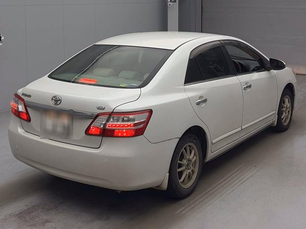 TOYOTA PREMIO