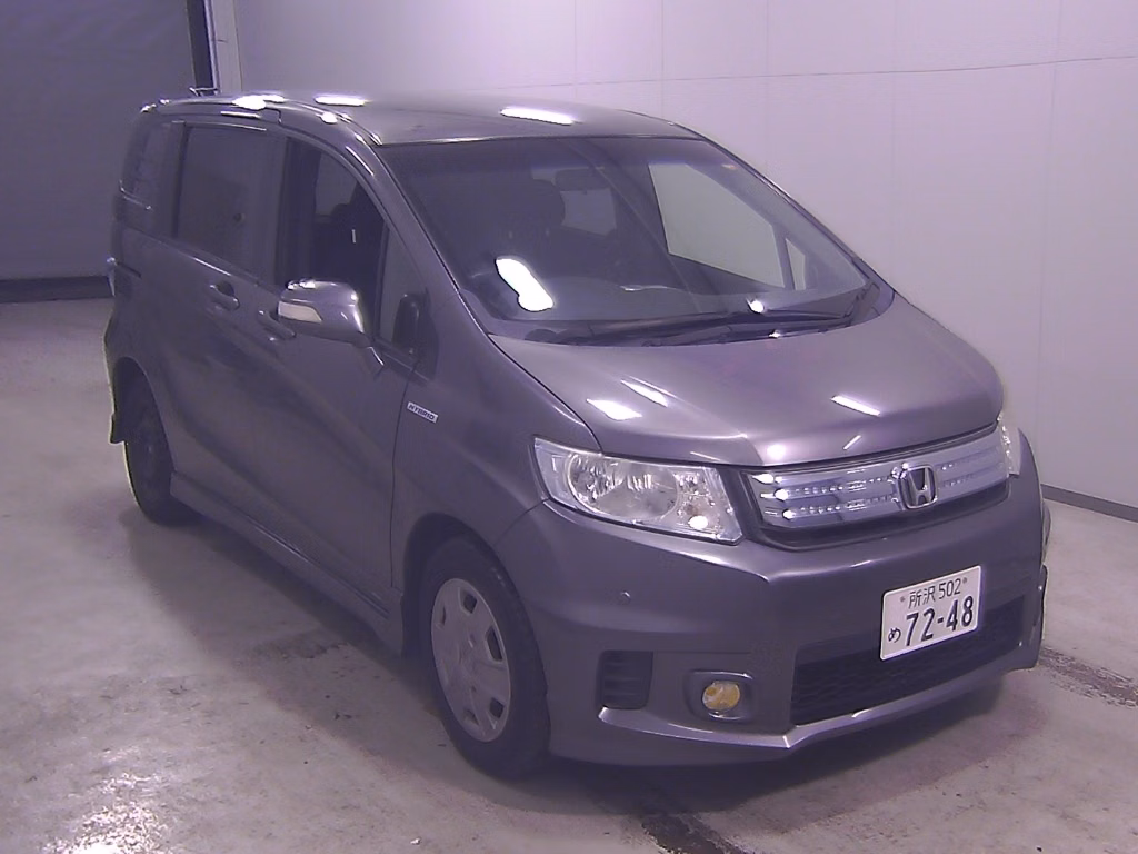 HONDA FREED SPIKE