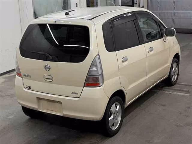 NISSAN MOCO
