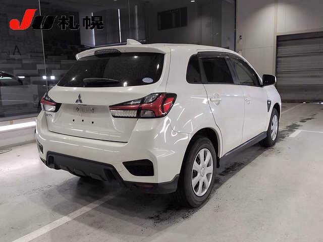 MITSUBISHI RVR