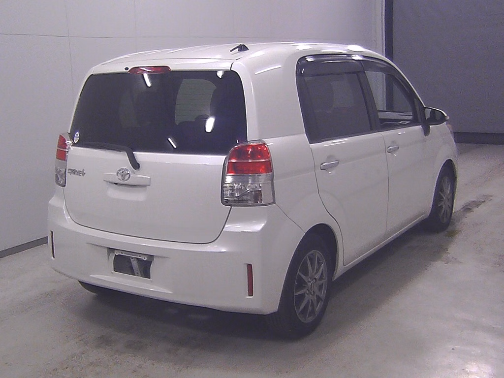 TOYOTA SPADE