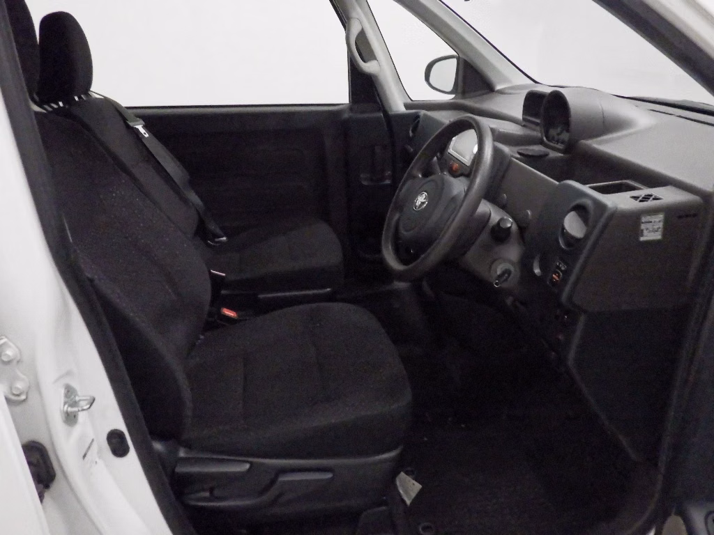 TOYOTA SPADE