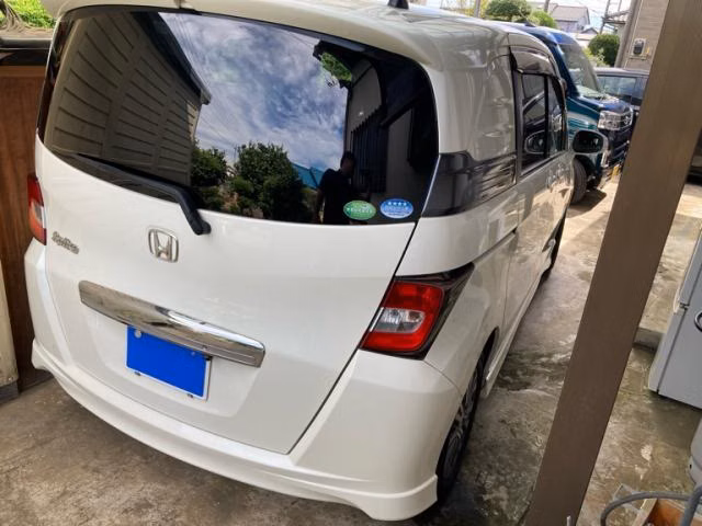 HONDA FREED SPIKE