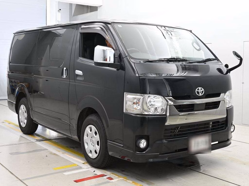 TOYOTA REGIUS ACE