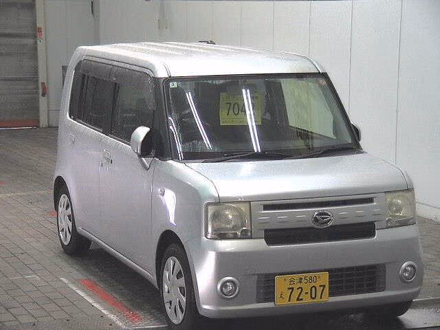 DAIHATSU MOVE CONTE