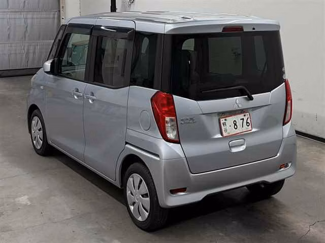 MITSUBISHI EK SPACE