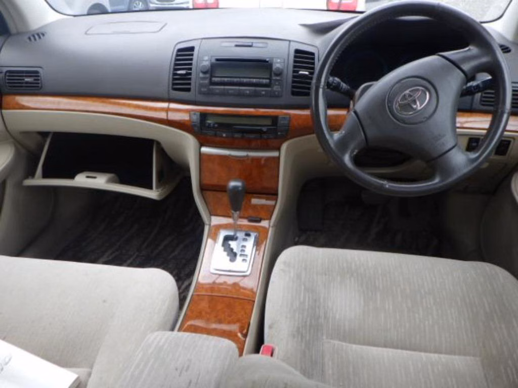 TOYOTA PREMIO