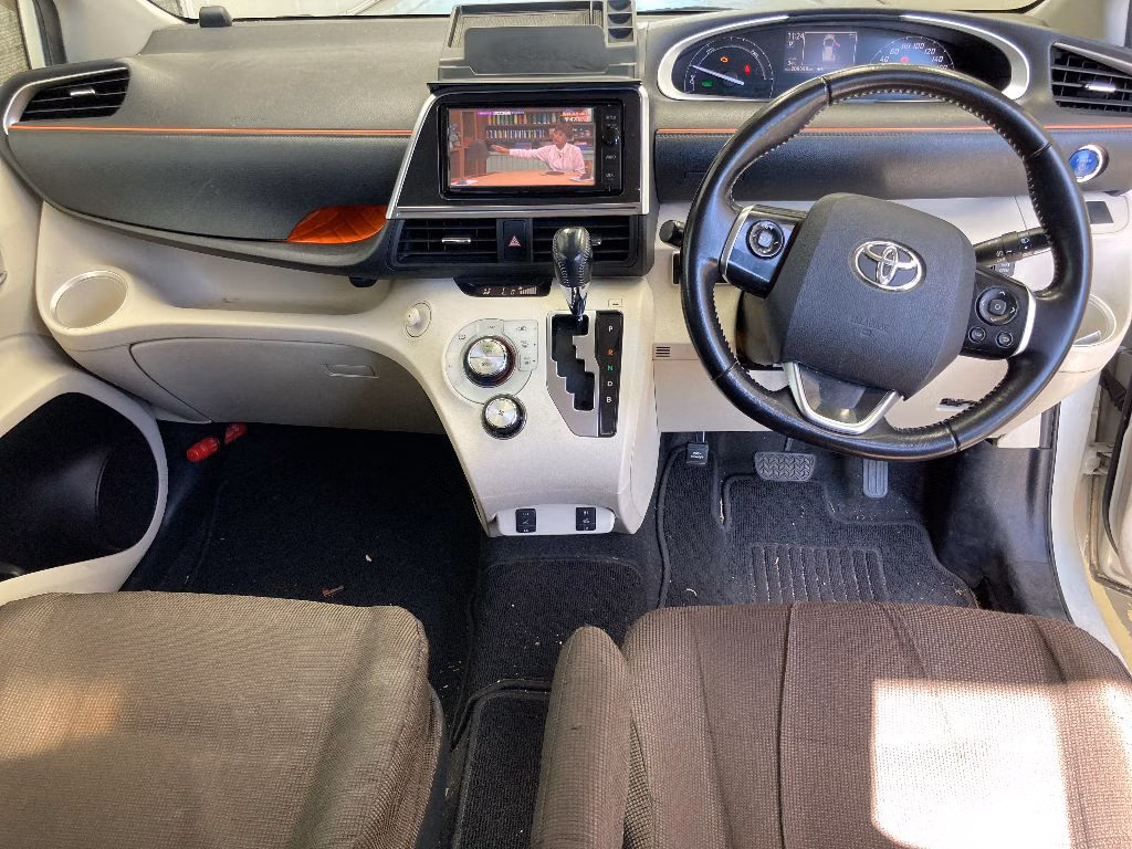 TOYOTA SIENTA