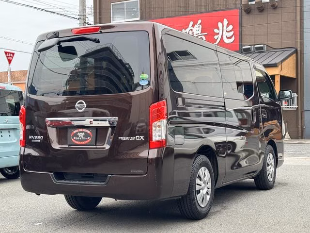 NISSAN NV350 CARAVAN