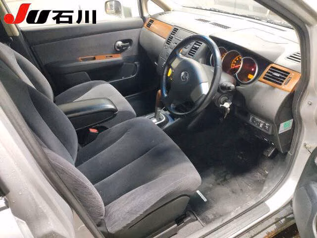 NISSAN TIIDA LATIO