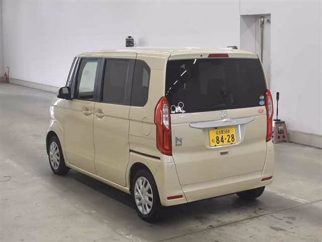 HONDA N-BOX