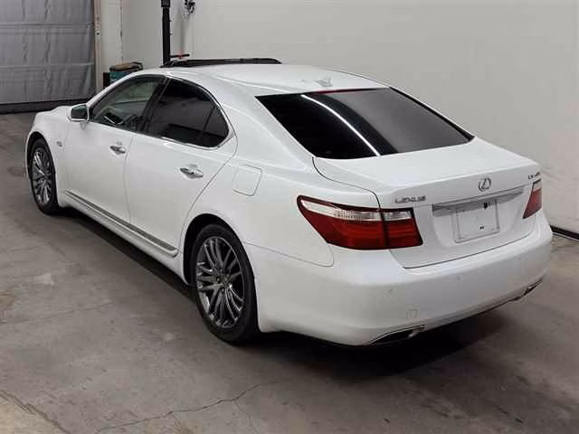 LEXUS LS460