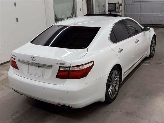 LEXUS LS460