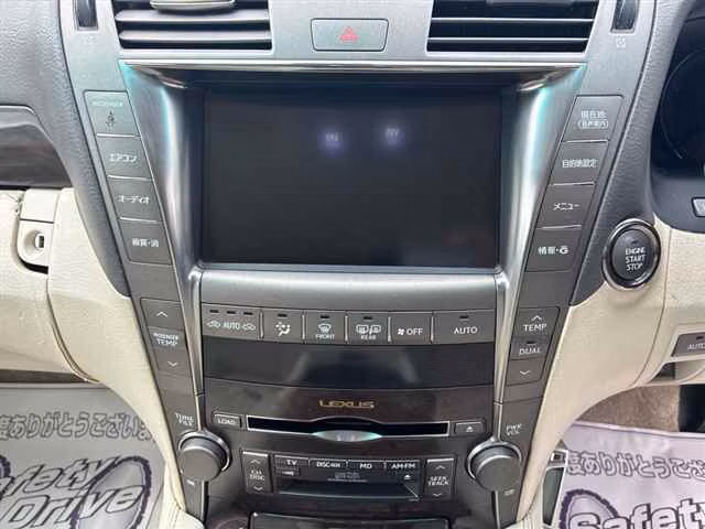 LEXUS LS460