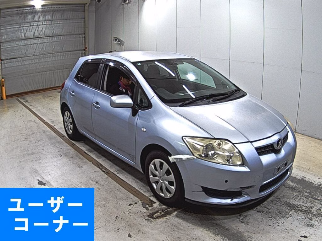TOYOTA AURIS
