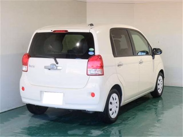 TOYOTA PORTE