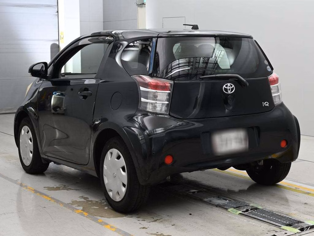 TOYOTA IQ
