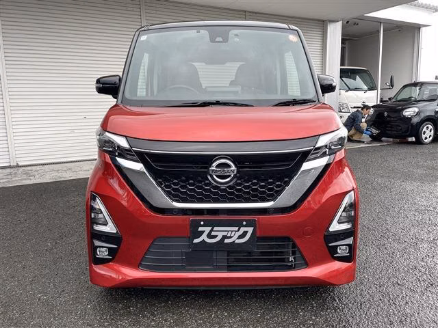 NISSAN ROOX