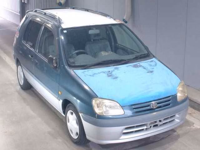 TOYOTA RAUM