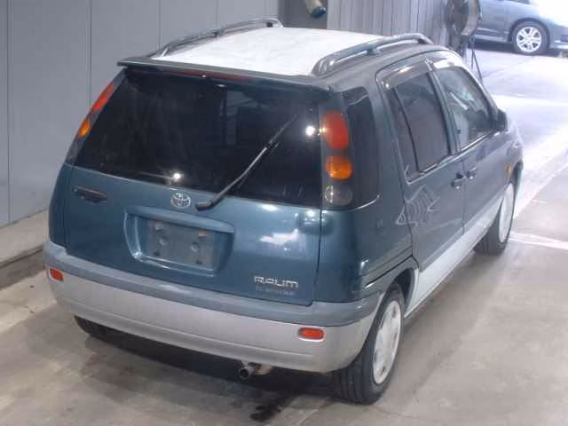 TOYOTA RAUM