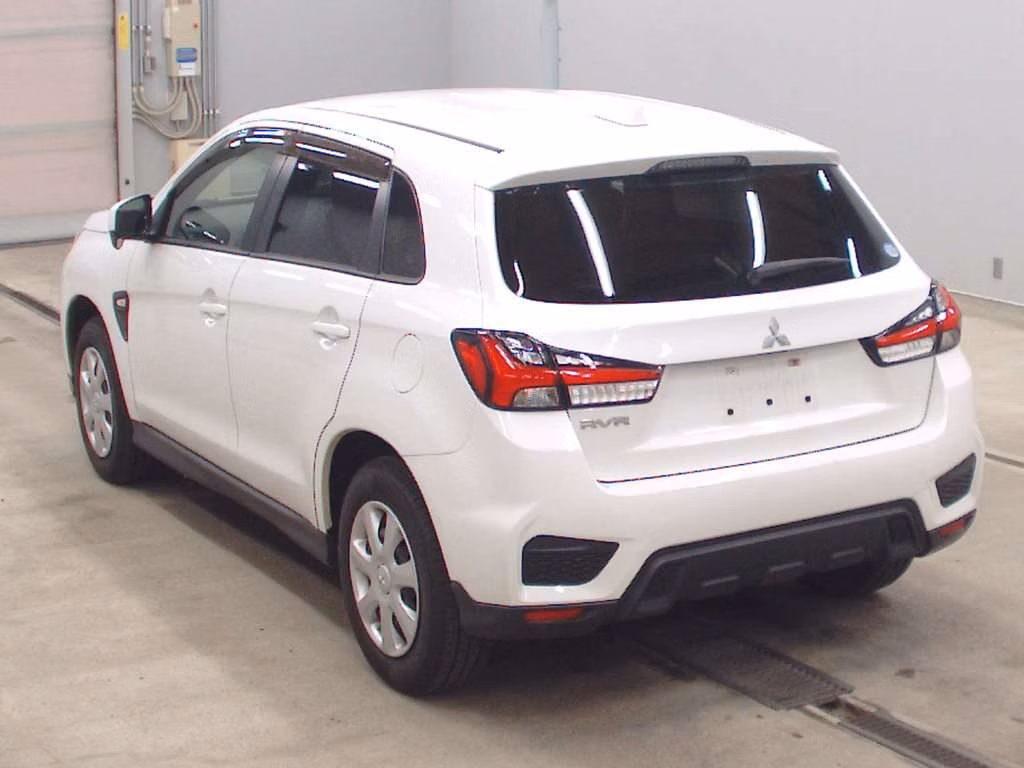 MITSUBISHI RVR