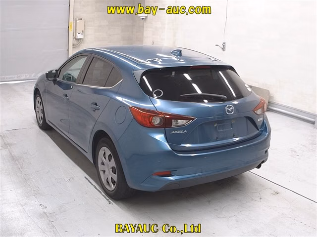 MAZDA AXELA